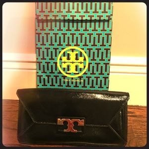 Tory Burch Gigi Leather Clutch Bag